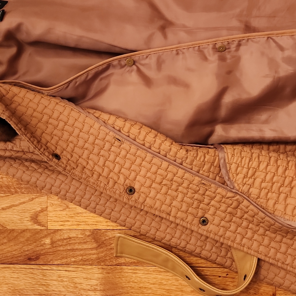 Jacket - Picture 3 of 4